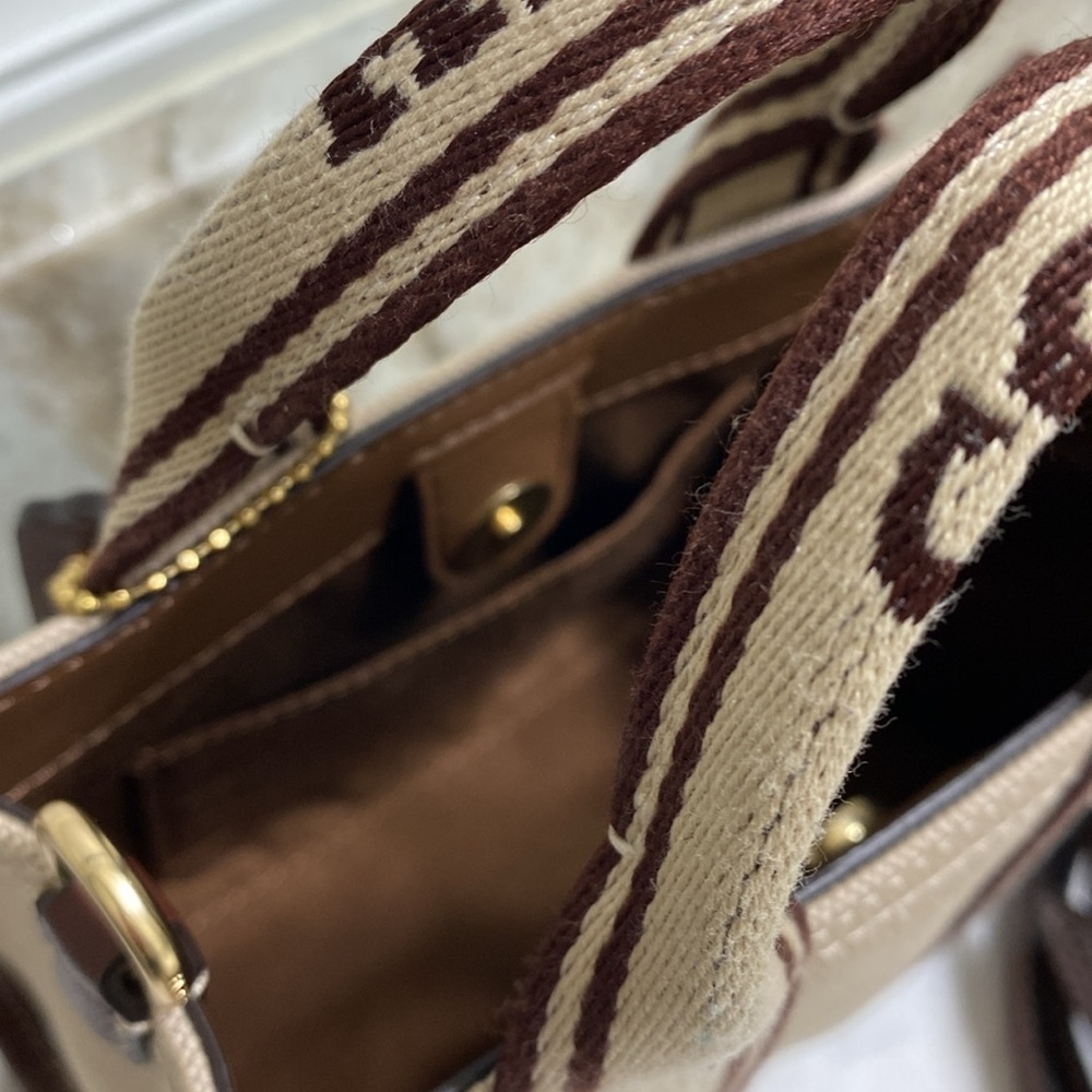 NWT Coach Mini Smith Tote - Picture 5 of 8